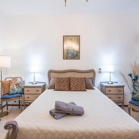 Close To Airport - Private Room With Private Bathroom Adults Only Gudja Bagian luar foto