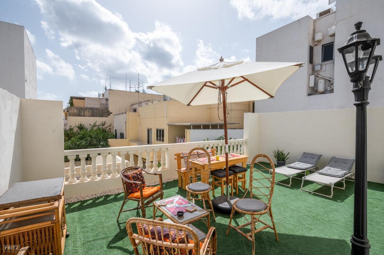 Close To Airport - Private Room With Private Bathroom Adults Only Gudja Bagian luar foto